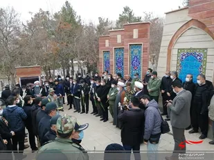 گلزار شهدای مهاباد در سالروز حماسه ۹ دی عطرافشانی شد