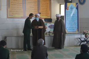 تقدیر سپاه از امام جمعه اردستان بمناسبت روز پدر