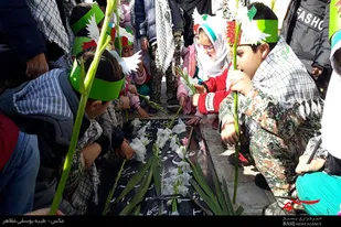عطرافشانی مزار شهدا با حضور نوآموزان مهد قرآنی ریحانه همدان