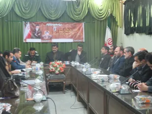 نشست صمیمی دکتر رمضانیان با مربیان حلقه&zwnj;های صالحین نهاوند