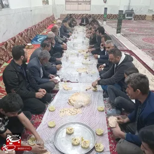 افطاری ساده پایگاه مقاومت بسیج حمزه سیدالشهدا کلامویی