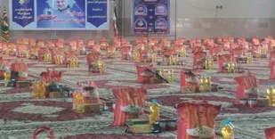 300 بسته معیشتی بین نیازمندان شهرسستان زرند توزیع گردید