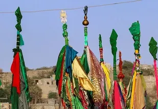عَلَم&zwnj;گردانی، آیین دیرینه عزاداری محرم در میناب