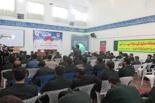 تجلیل از خانواده شهدا و مربیان عقیدتی در سپاه ملایر