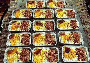 تهیه و توزیع بسته های معیشتی و غذای گرم ویژه خانواده های آبرومند