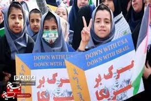 دانش آموزان پای کار انقلابند