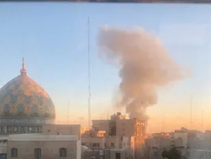 جزئیات حریق گسترده در خیابان شوش/ سوله های یک بنگاه باربری آتش گرفتند/ حادثه تاکنون مصدوم نداشته است