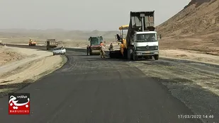 آغاز عملیات آسفالت ۹ کیلومتر بزرگراه در محور زاهدان &ndash; خاش