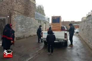 اهدا یک یخچال در آستانه نوروز۱۴٠۲ به یک خانواده کم برخوردار نیازمند