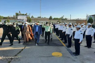 صبحگاه مشترک نیروهای نظامی و انتظامی به&zwnj;مناسبت هفته ناجا در ملایر