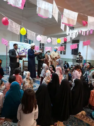 قوام خانواده جایگاه مادری است/تجلیل از مادران دارای 3و 4 فرزند