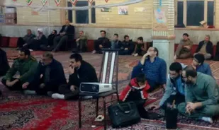 جشن سالگرد پیروزی انقلاب اسلامی در مسجد آقا سید علی اکبر خوانسار