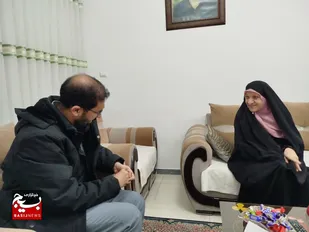 دیدار معاون فرهنگی اجتماعی سپاه پاسداران با خانواده شهید اصغری در رشت