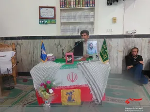 نشست سیاسی در آستان مقدس امامزاده اسحاق (ع) برگزار شد