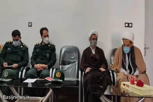دیدار مسئولان سپاه نهاوند با امام جمعه شهرستان