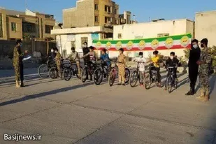 برگزاری مسابقات دوچرخه سواری بسیجیان به مناسبت هفته بسیج در پایگاه امام علی (ع) چابهار