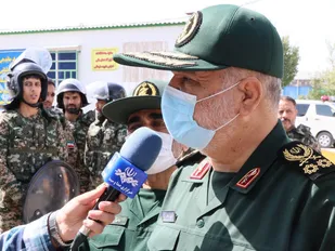 بازدید فرمانده کل سپاه از پایگاه امنیتی حاشیه شهر مشهد مقدس