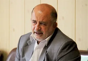 انتقاد قاضی پور به تأخیر رئیس جمهور برای حضور در مجلس