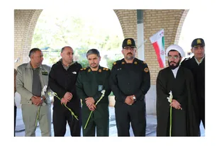 تجدید پیمان با آرمان&zwnj;های شهدا؛ غبارروبی و عطرافشانی باشکوه مزار شهدای هندیجان در دهه مبارک فجر