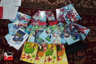 35 بسته نوشت افزار به افراد بی بضاعت در سرخه اهدا شد