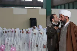 دانش آموزان   قيامدشت در مراسم جشن تکليف سفيران آب شدند
