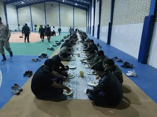 برگزاری مراسم افطاری ویژه گروههای جهادی وخانوادگی بسیجیان