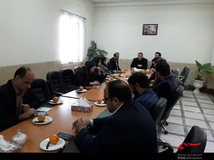 نباید نگاه سیاسی را بر توسعه ملی، استان و شهرستان غالب کنیم