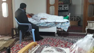 عیادت فرماندهی سپاه شاهرود از بسیجی پیشکسوت+ عکس