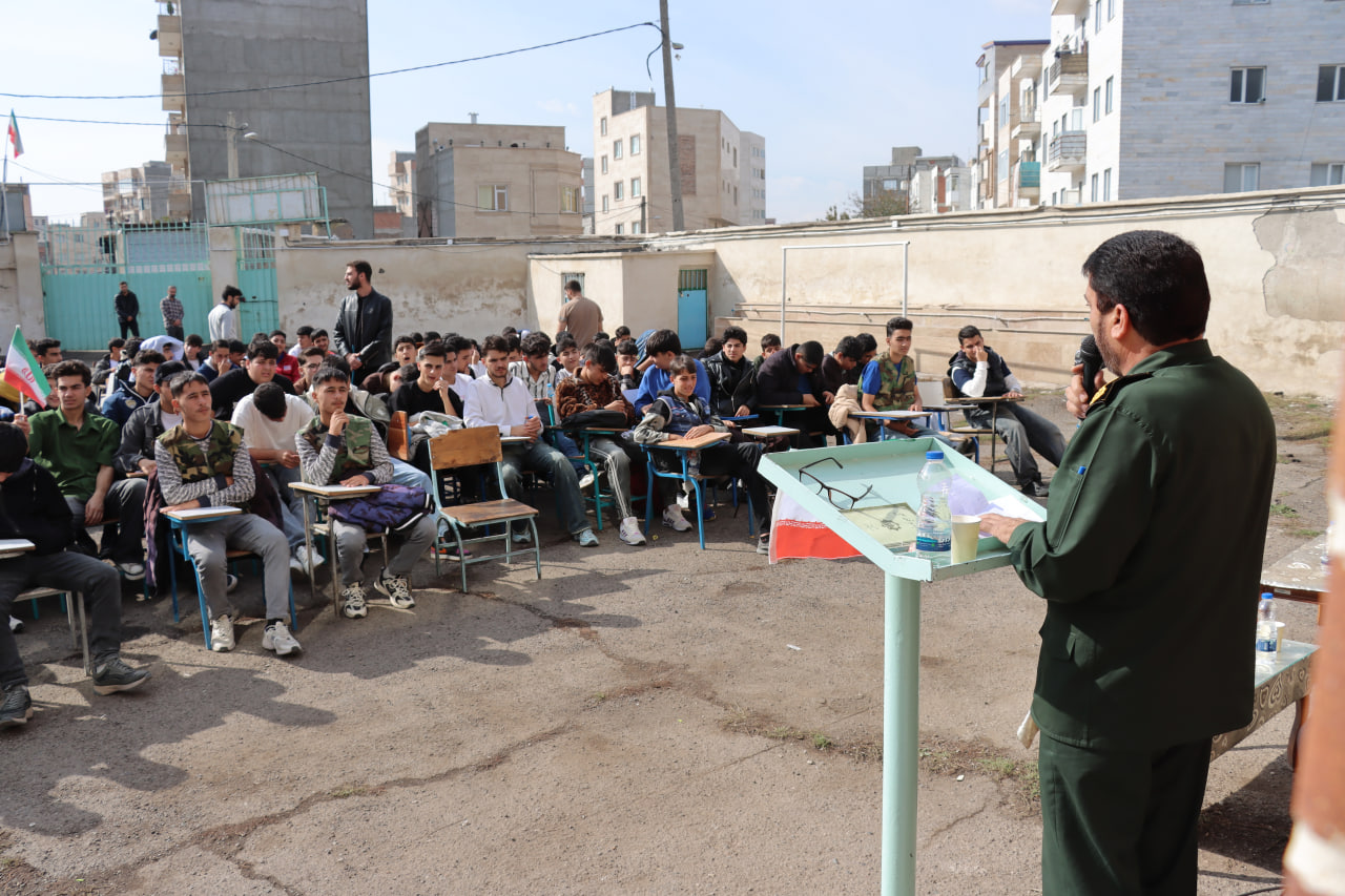 سرهنگ پاسدار اختری: بصیرت‌افزایی، ولایتمداری و ترویج فرهنگ ایثار و شهادت، محور تربیت دانش‌آموزان بسیجی است