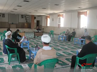 برگزاری جلسه مرحله دوم کمک مو منانه در ناحیه مقاومت بسیج تیران و کرون
