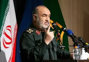 فناوری&zwnj;های نوین دریایی را در اختیار داریم/&zwnj; به هیچ&zwnj;کس اجازه تجاوز &zwnj;نمی&zwnj;دهیم