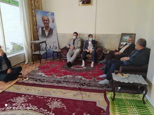 دیدار مسوولان نجف&zwnj;آباد با اولین زن شهید دوران انقلاب