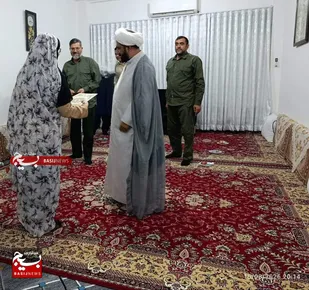 دیدار فرمانده سپاه سلمان با خانواده&zwnj;های پاسداران در سراوان