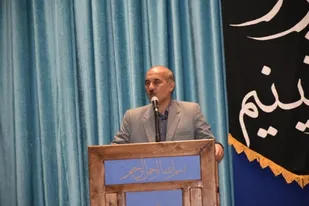 نباید دانش آموزی بخاطر نداشتن لوازم علم آموزی از تحصیل باز بماند