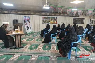 نشست جهادتببین باموضوع بیانیه گام دوم انقلاب در میرجاوه برگزار شد