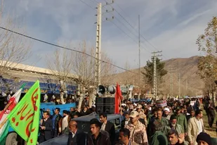 فتنه های دشمنان ادامه دارد/ ملت حول محور ولایت هوشیار باشند