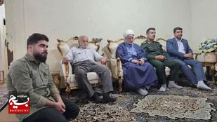 دیدار جانشین ناحیه مقاومت بسیج گتوند با خانواده شهید حاج عبدالرسول فتحی&zwnj;نیا