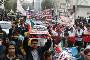 خروش دانش آموزان شهرقدس  در راهپیمایی یوم الله سیزدهم آبان