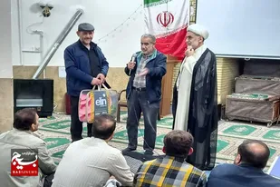 رزمنده نهاوندی؛ الگوی درس ایثار و امانتداری