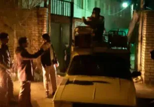رزم شبانه  گروه جهادی سفیران خدمت برای مقابله با ویروس کرونا