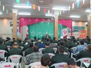 به مناسبت دهه کرامت محفل قرآنی در ناحیه مقاومت بسیج امام رضا علیه السلام برگزار شد.