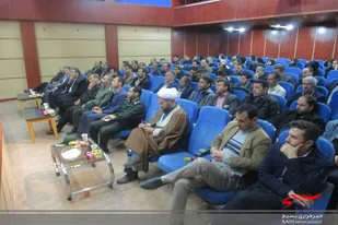 برگزاری نشست بصیرتی سیاسی مدیران مدارس در فامنین