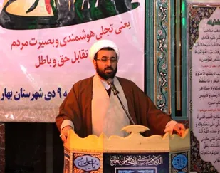 جریان فتنه تقابل ایمان و کفر بود