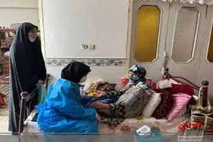 از اهدای لباسشویی تا سرکشی از هفت بیمار به همت جهادگران روستا مومن آباد