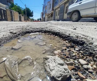 معابر شهری ایلام در بند حفاری&zwnj;ها؛ آیا چاله&zwnj;ها پُر می&zwnj;شوند؟