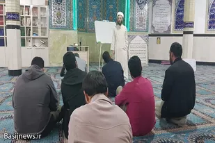 دوره توانمندسازی سرگروه های صالحین و نقش آفرین در شهرستان سرخه برگزار شد