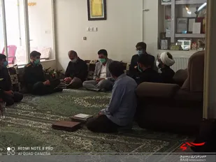 دیدار مسئول بسیج فرهنگیان سپاه خمینی شهر با خانواده شهید موسوی