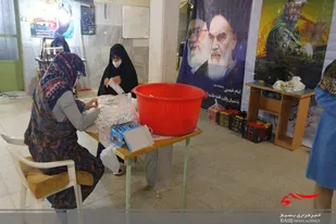 کارگاه دوخت ماسک خواهران پایگاه لیله القدر همدان