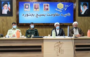 نیروهای مسلح دژ مستحکم انقلاب اسلامی هستند