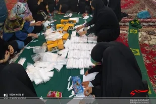 توزیع ١٠ بسته ارگانیک کرونایی بین خانواده نیازمند درگیر ویروس منحوس کرونا در زاهدان